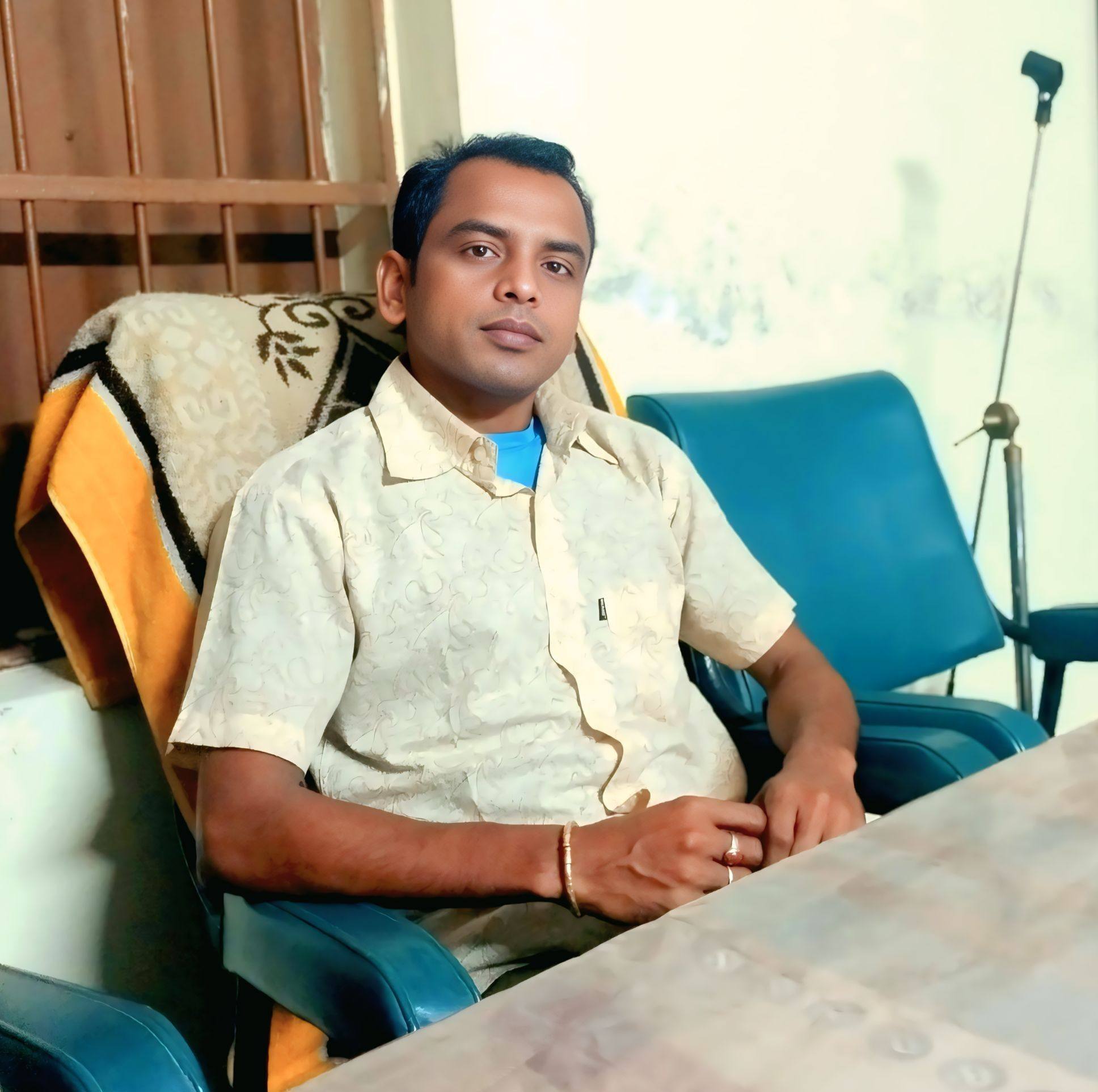 হরেকৃষ্ণ রাঁধে রাঁধে সবাই পাশে থাকবেন | Basudeb Biswas