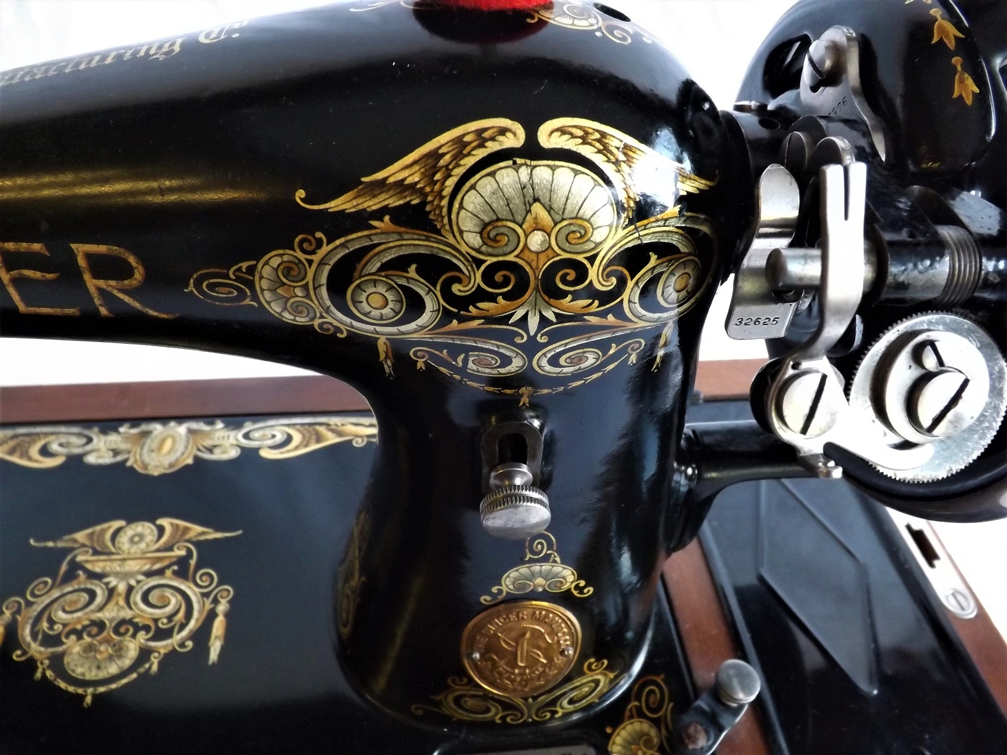 Singer Featherweight and Antique Sewing Machines | What color 221 were ...