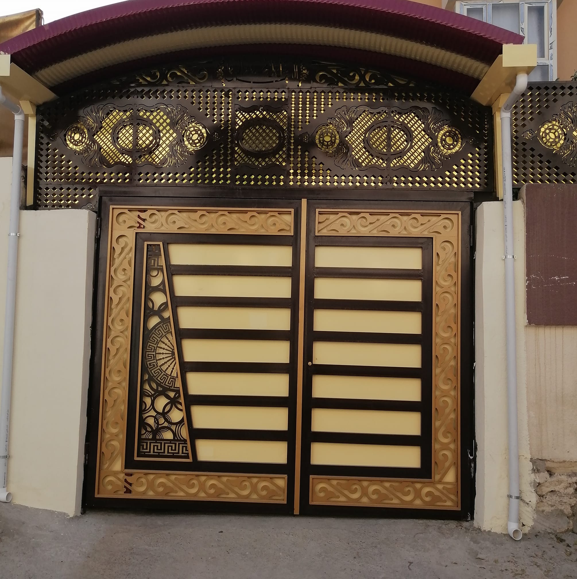 حداده سيوفي الطائي لعمل الأبواب والشبابيك