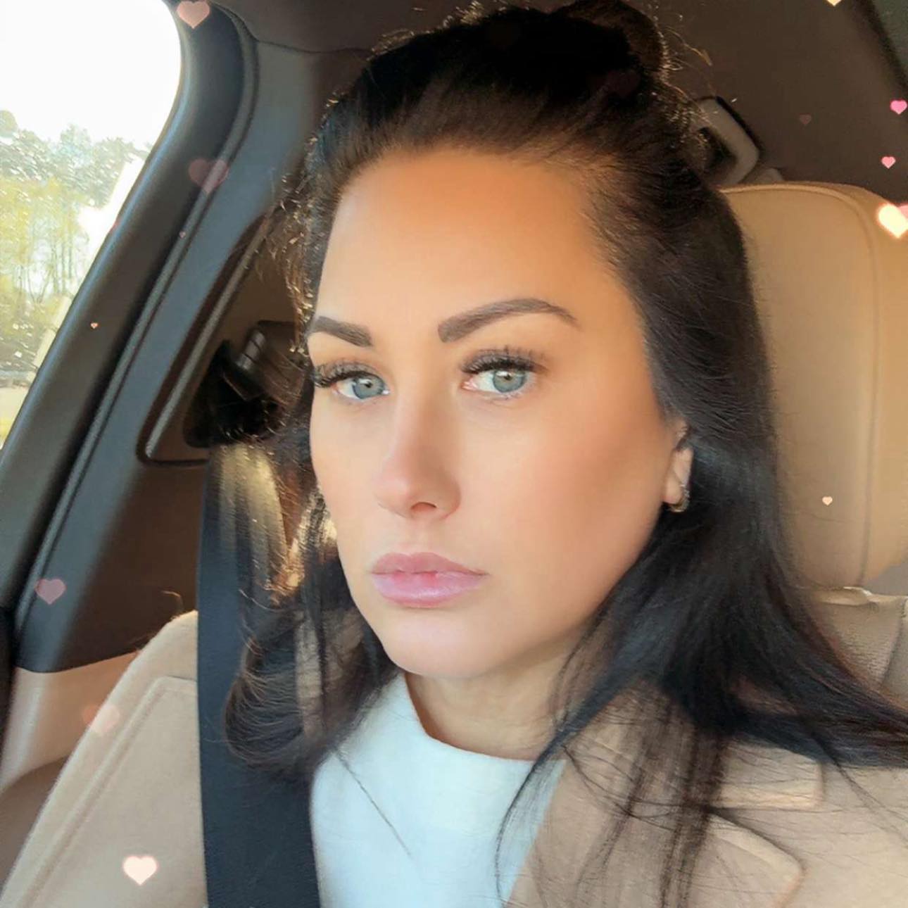 Shellie B Henry