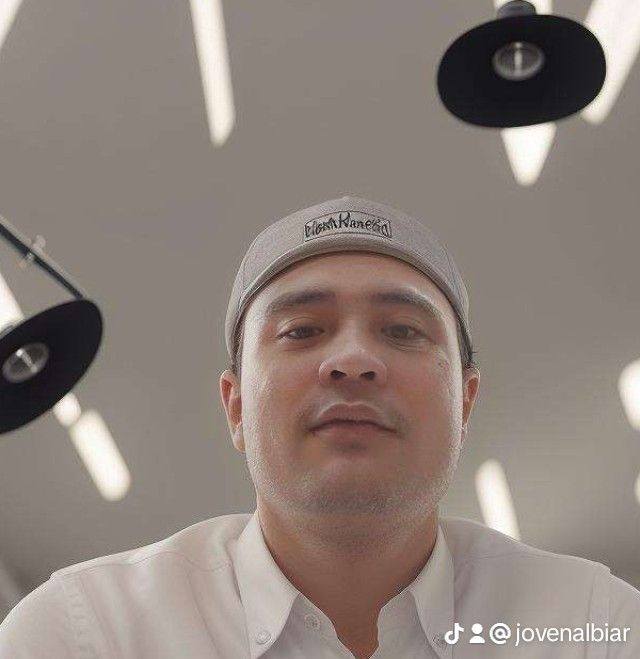 Mira - Lagi na lang subsob sa trabaho, sana ibang subsub naman 🤭🫣 ...