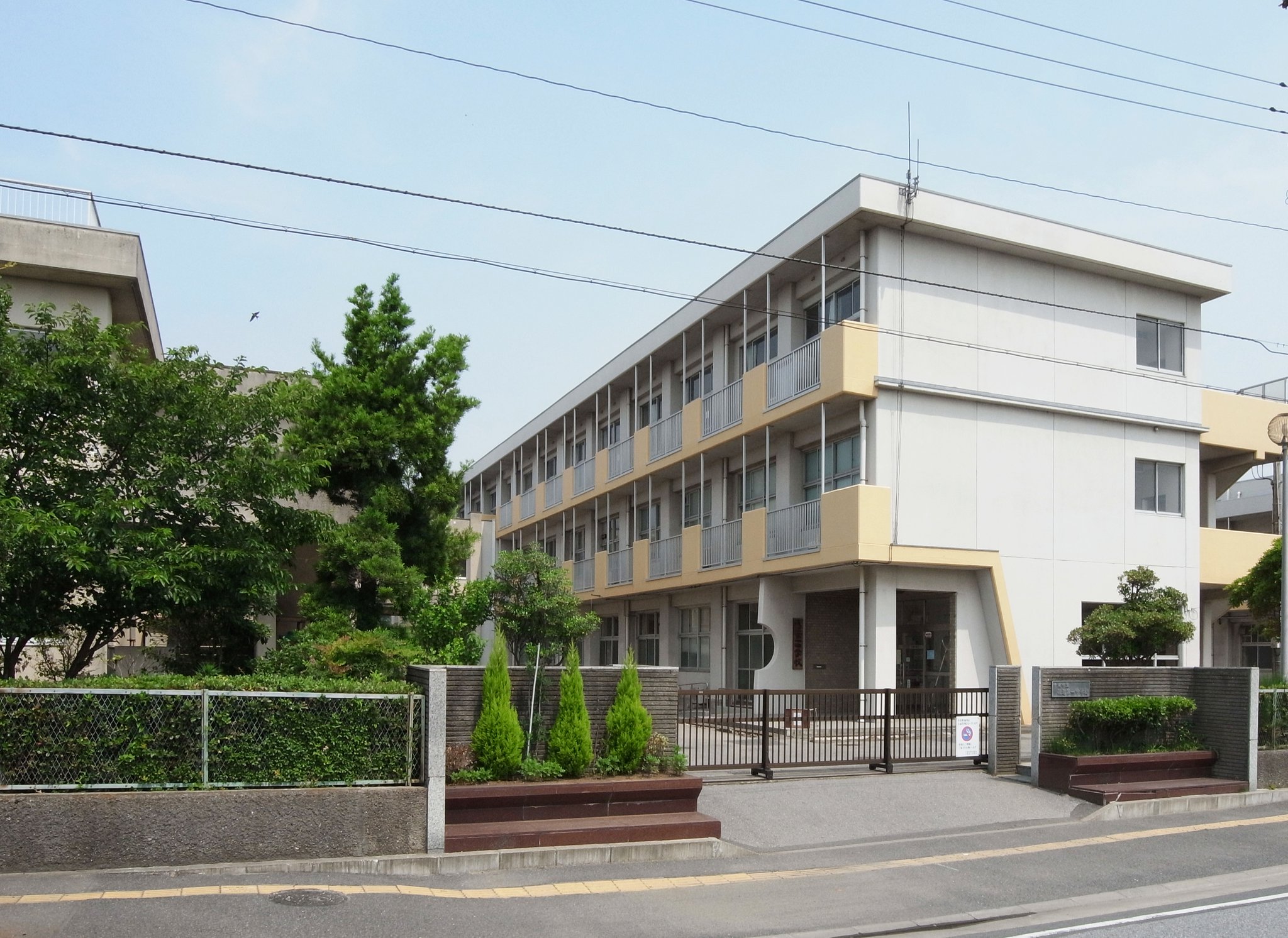 千葉 市立 磯辺 中学校