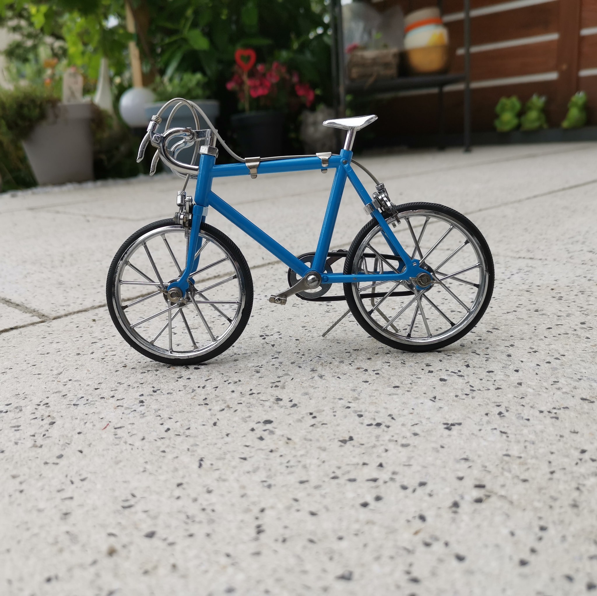 fahrrad lenkertasche handy LUROON Fahrradhalterung Halterung Halter Wasserdicht Fahrradlenker Tasche Fahrradtasche mit Regenhaube Rahmentasche Handytasche für Smartphone bis zu 6.9 Zoll (Grau) Sport & Freizeit Zubehör-Halter Erweiterung für Dyson Categorie_Handschoenen Build:Team