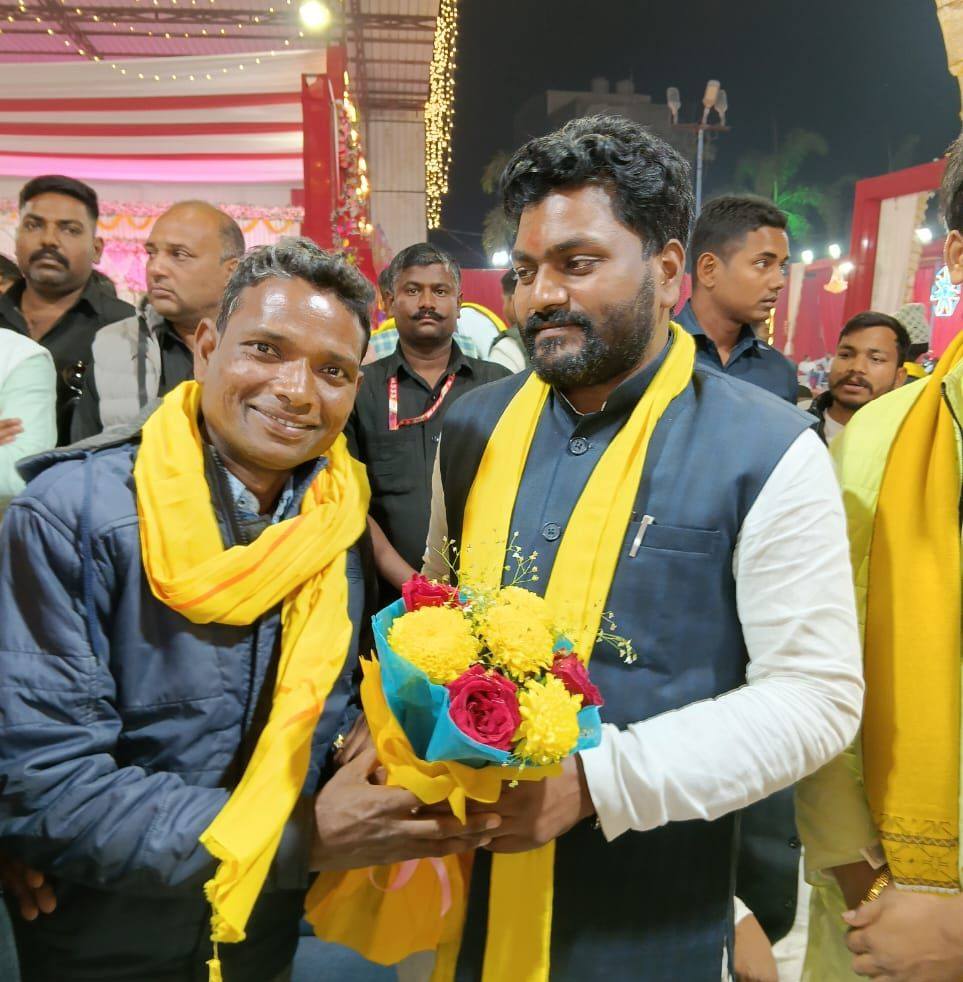 Suresh rai fans. | Varanasi