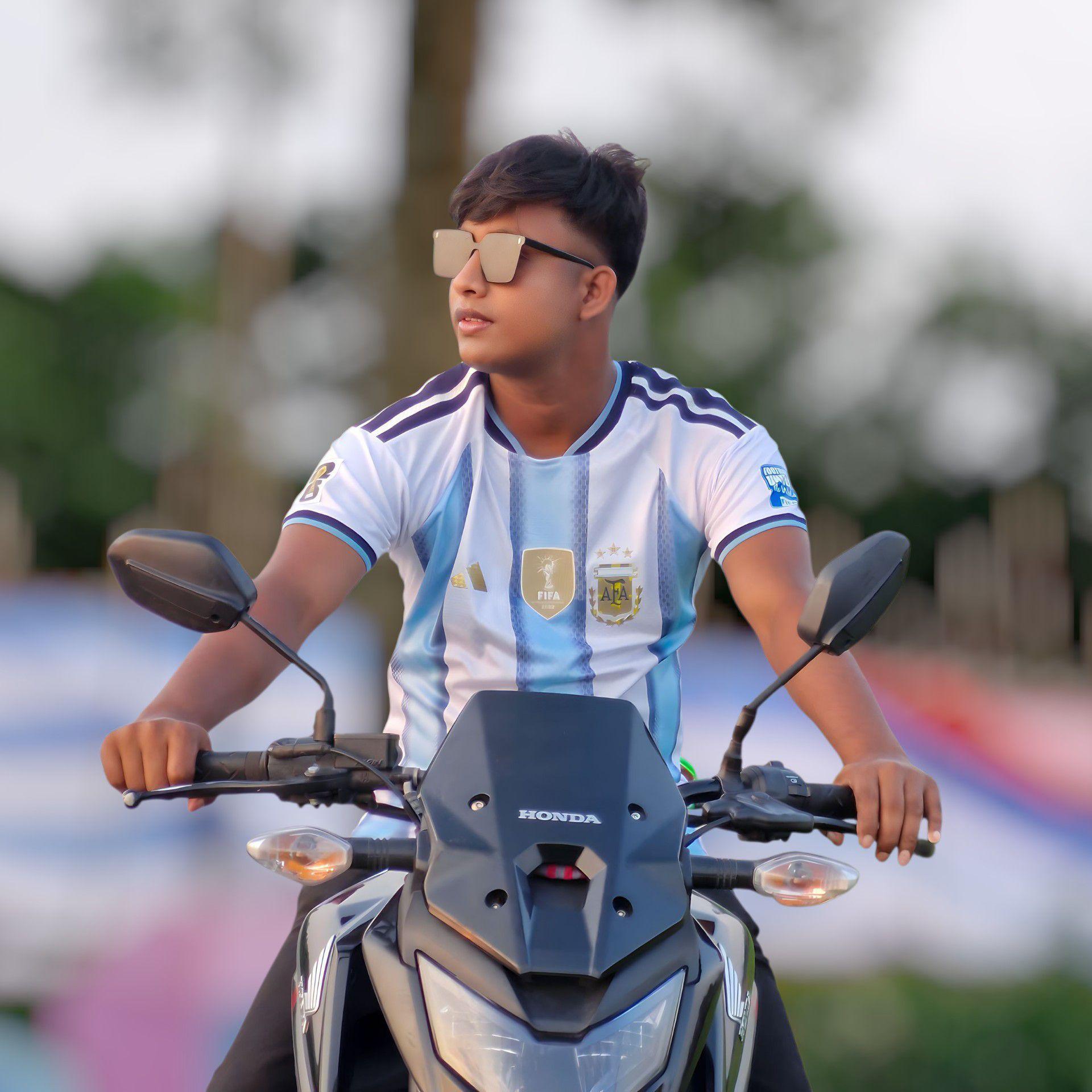 Kawsar King