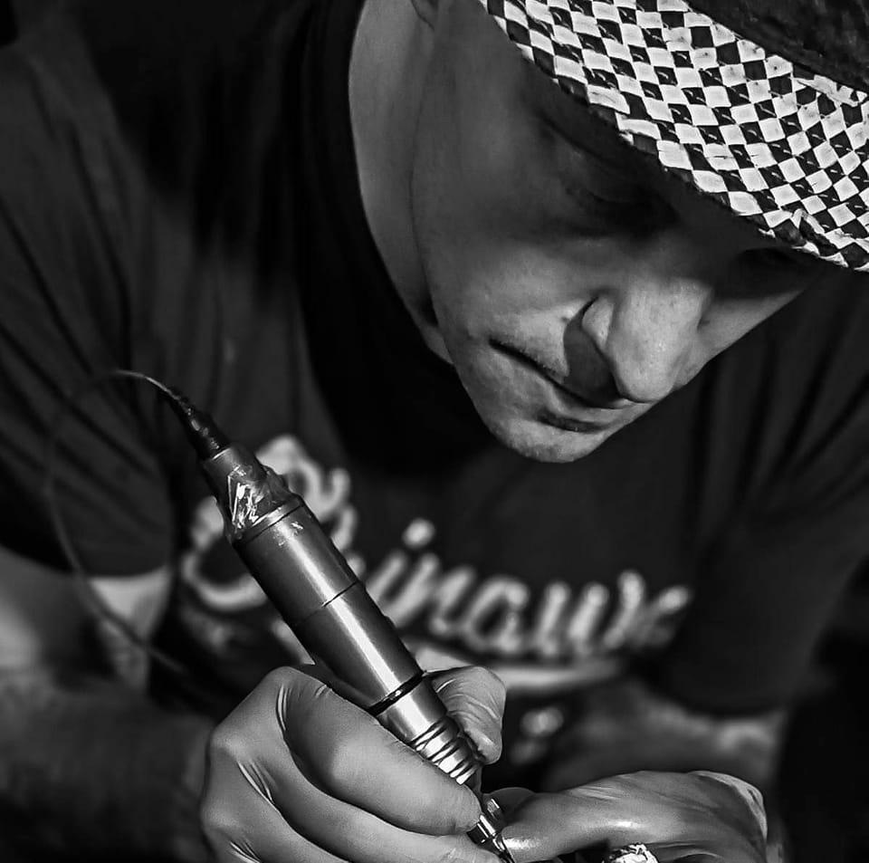 Kennetic Ink / Paint it Black Ta2 | Stekene