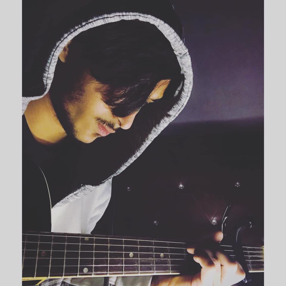Rohan sings