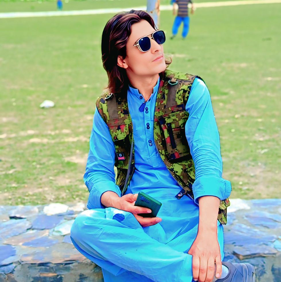 Muzmil Shah Srk