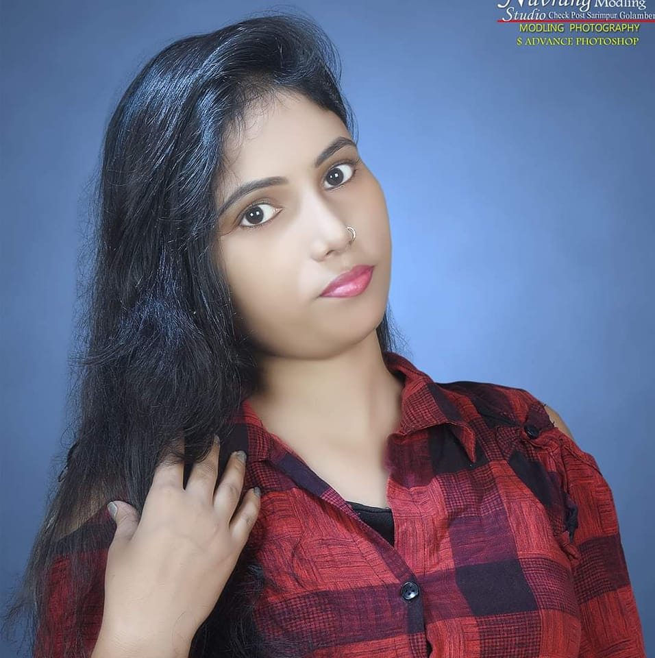 Singer Palak Raj