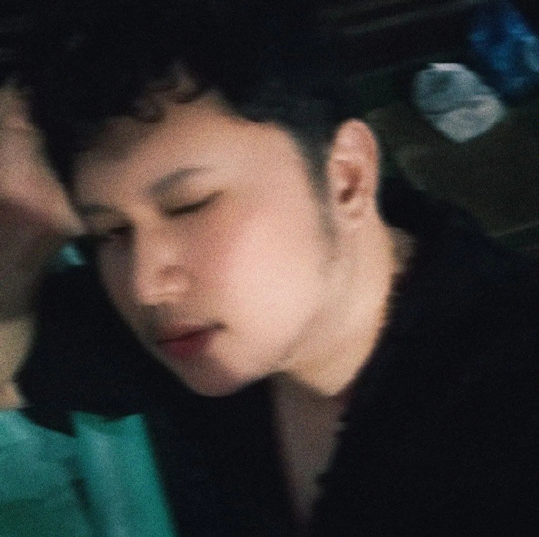 Sino pa nga ba ang igguest natin sa design challenge?Opkors ang aking ...