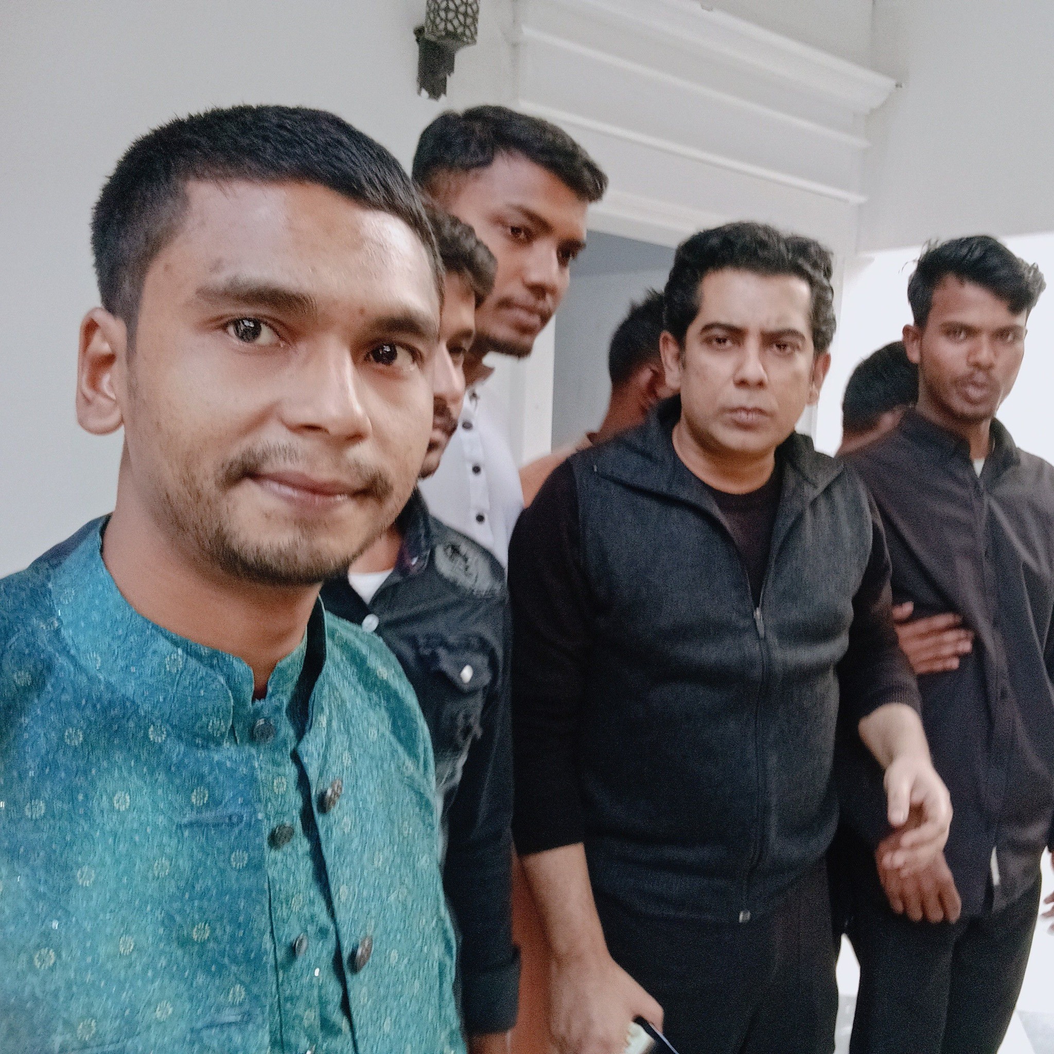 Md Robi Munshi