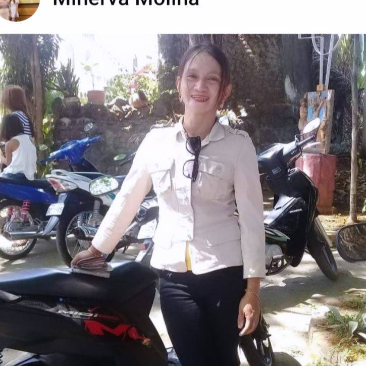 Habang tumutunog ang gitara, sa 'kin makinig ka sana Dumungaw ka sa ...