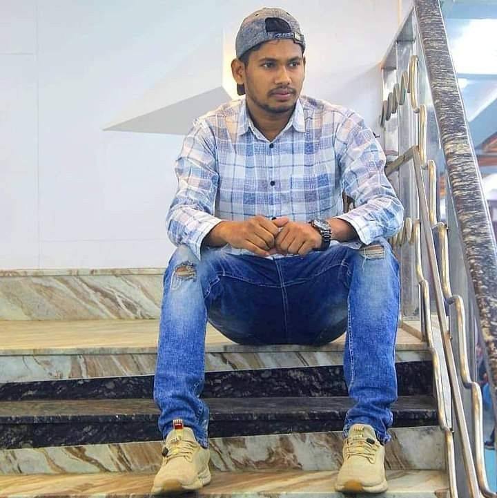চূড়ান্ত সিদ্ধান্ত আমি দেশে আসতেছি,সবার সাথে দেখা হবে ইনশাআল্লাহ