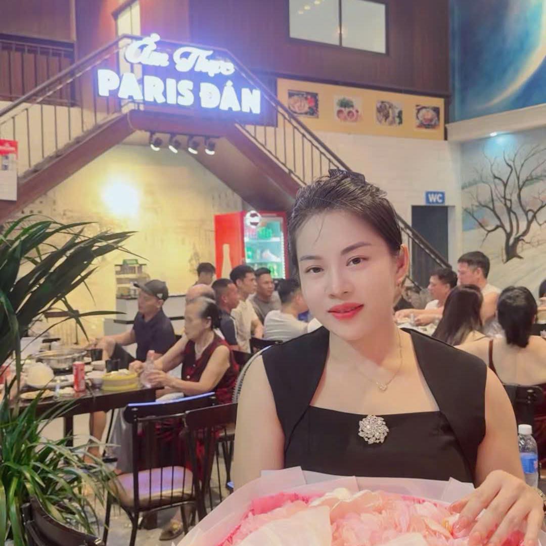 Em Là Thế