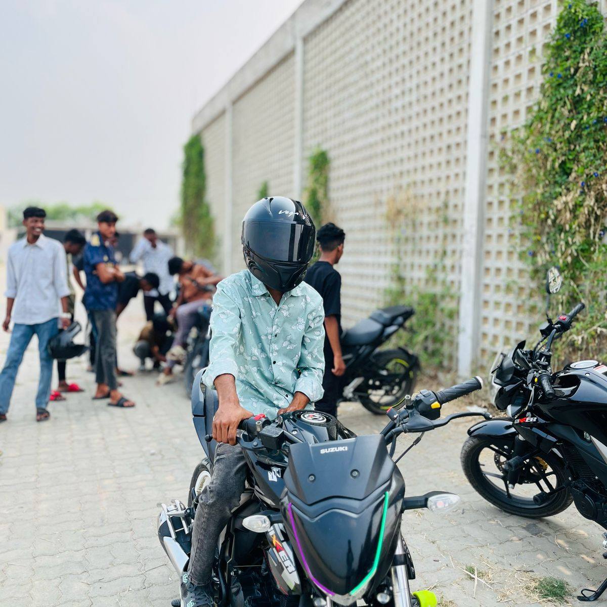 হাইব্রিড ইনভার্টারে দুইটা আউটপুট কেন থাকে.... Tm Electronic টিএম ...