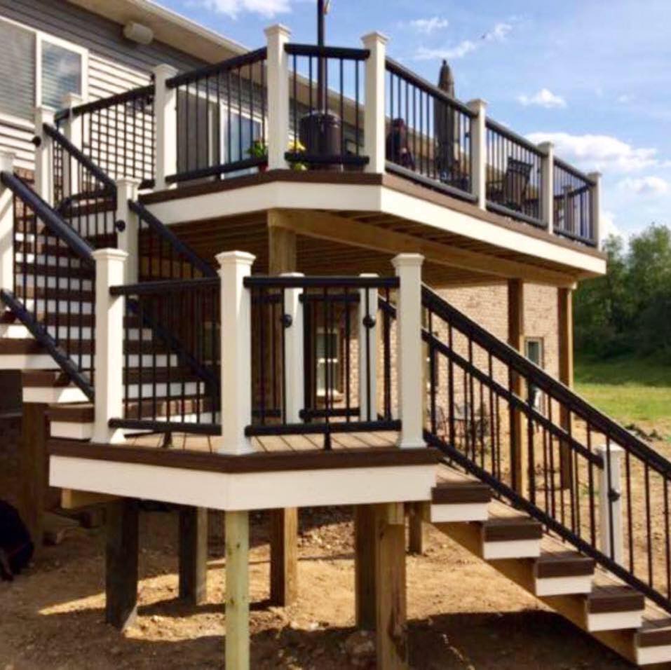Detroit Decks & Custom Carpentry