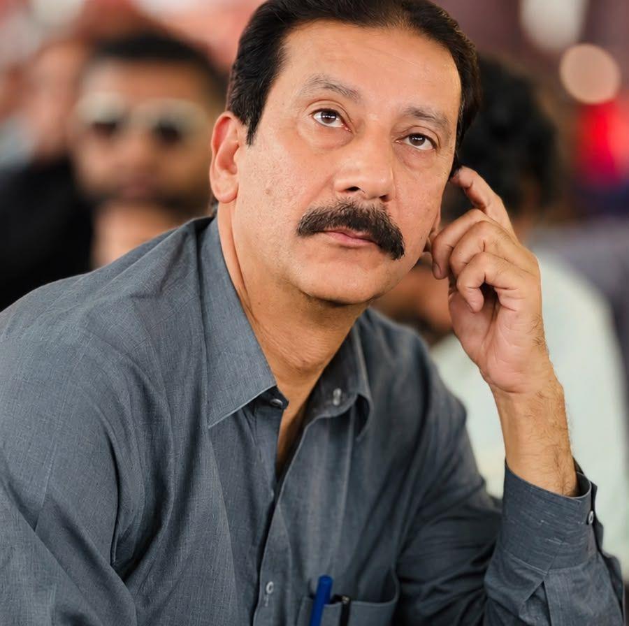 انسپکٹر جنرل پولیس کیپٹن (ر) لیاقت علی ملک نے زیرِ تربیت ریکروٹس کو ...