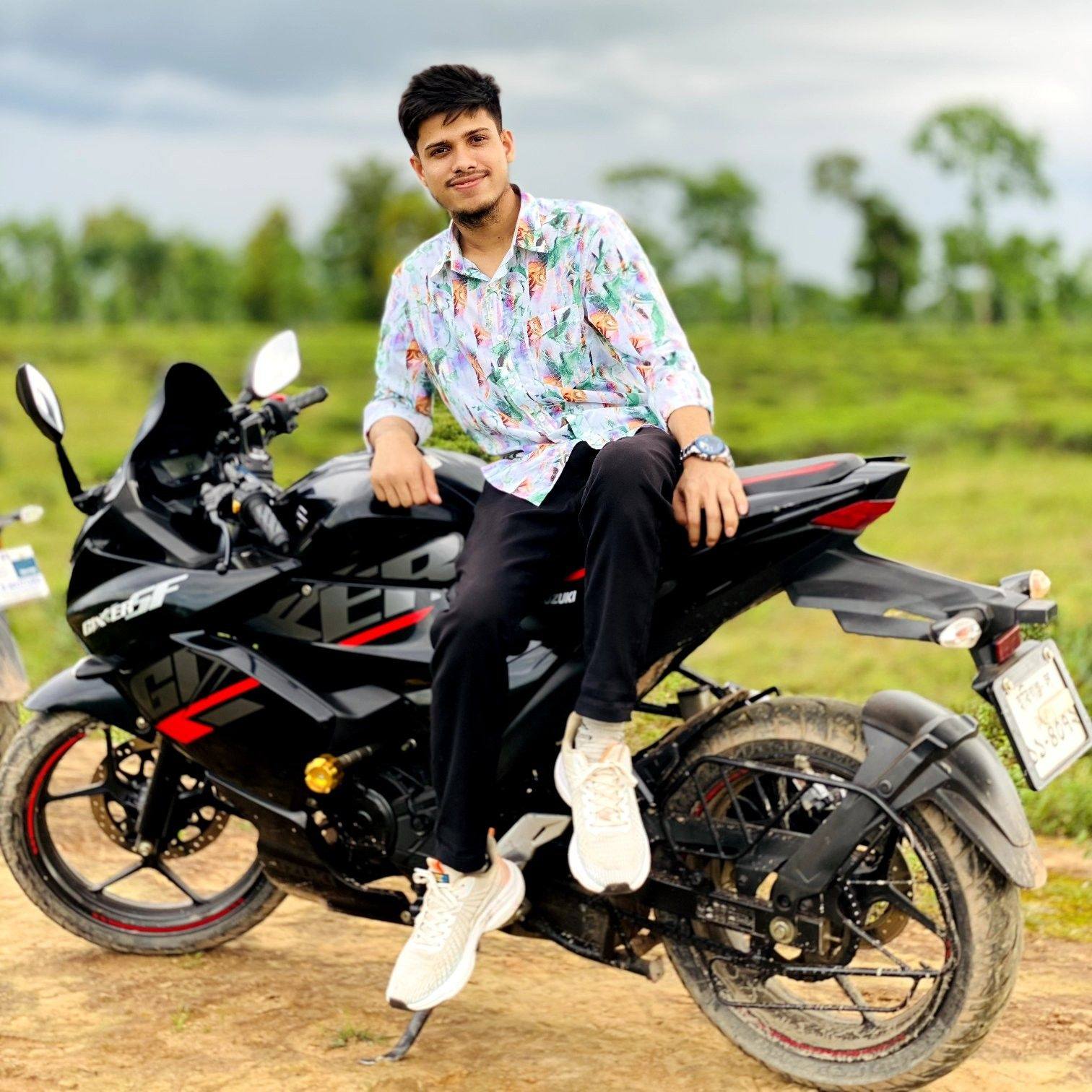 T R Sumon