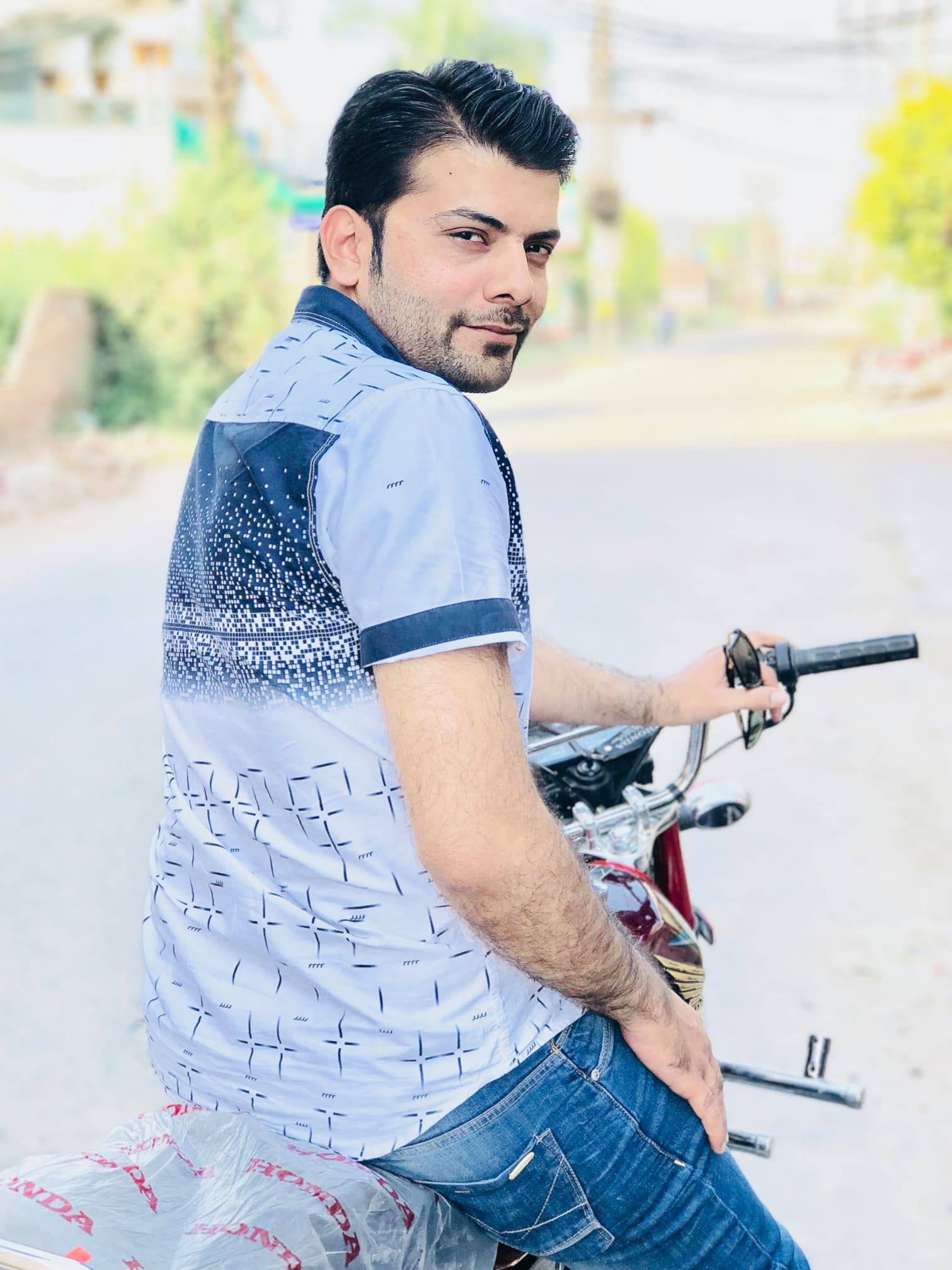 ‎نومی چوہدری Ayaz Chaudhry‎... - نومی چوہدری Ayaz Chaudhry