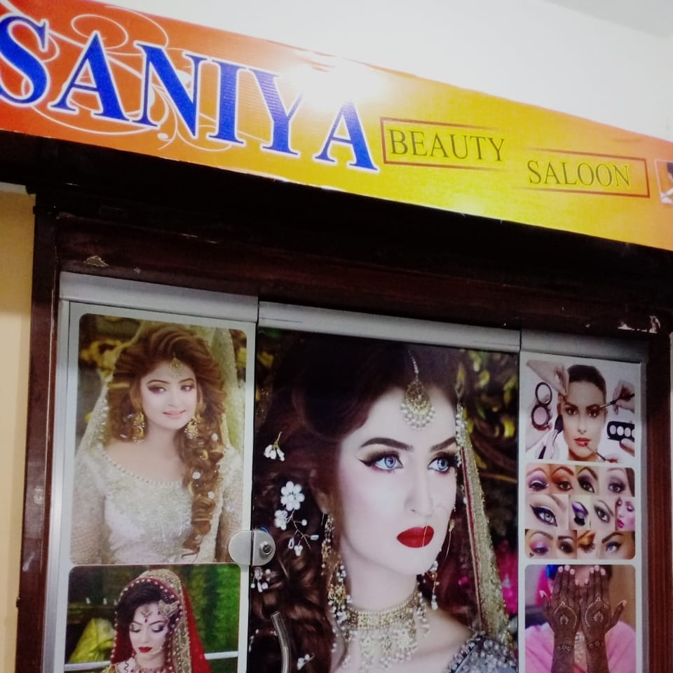 Saniya rajput beauti saloon