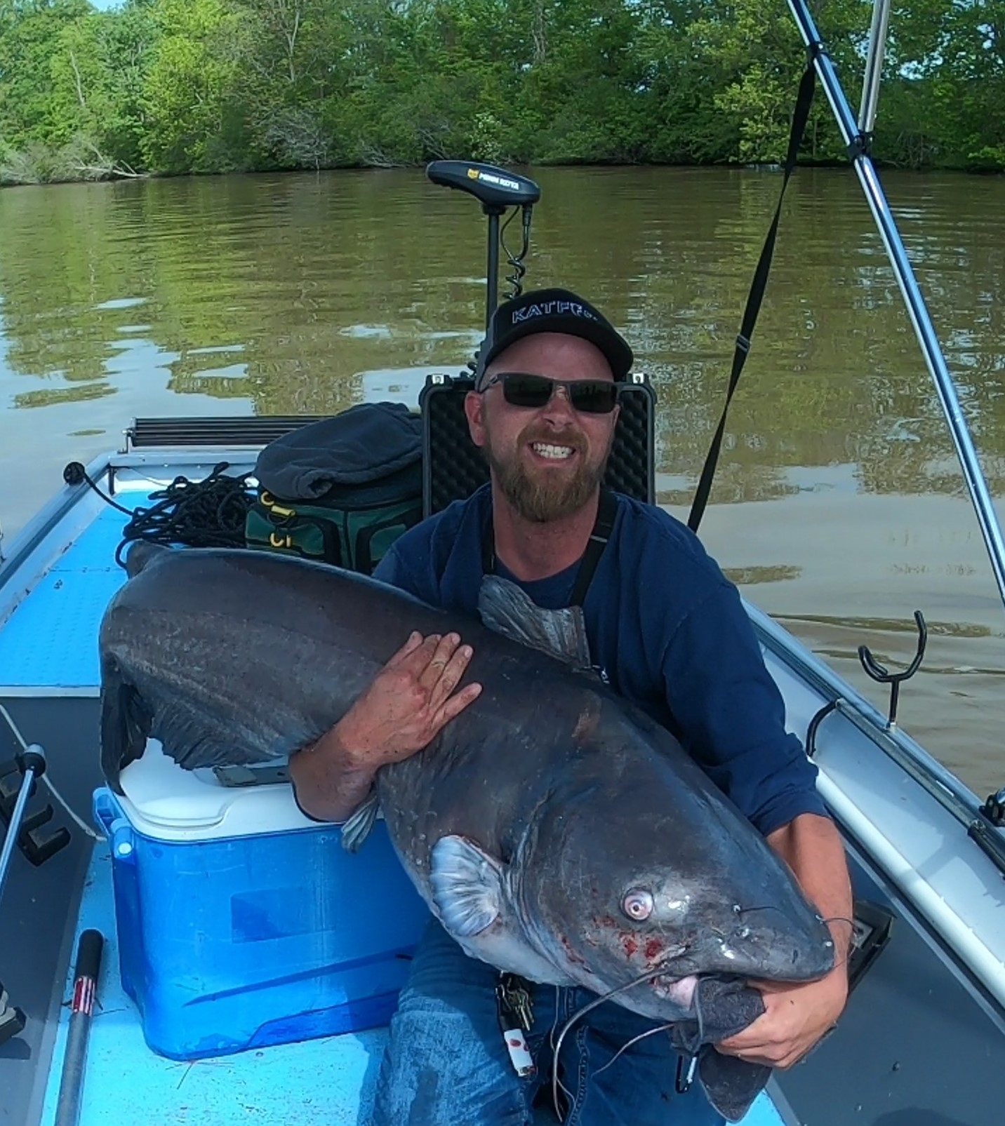 LBSF (Land Based Shark Fishing) | Yesterday I saw some dude on the ...