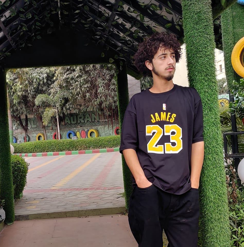 Aadil Vlogs