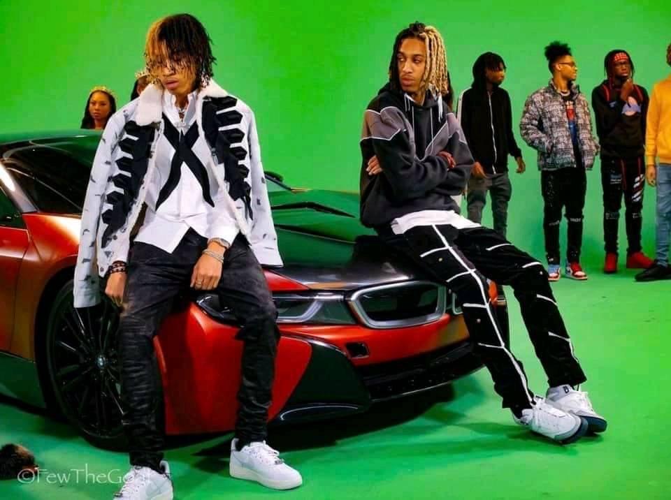 Ayo & teo