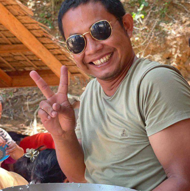 Lakaw lakaw lamang kami ni misis Puon Tinambac hanggang Mitsubishi Pili ...