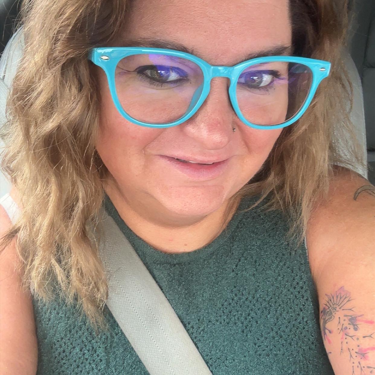 Is anyone selling a hair piece that would match the hair color in this ...