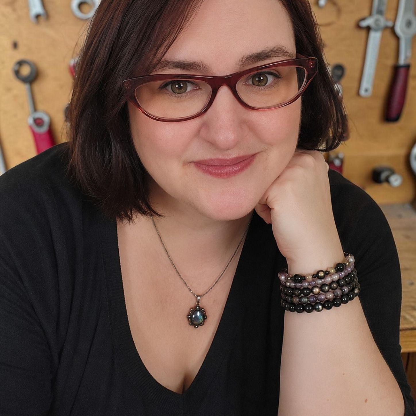🧶 Wear your love of knitting! I created these necklaces, bracelets and ...