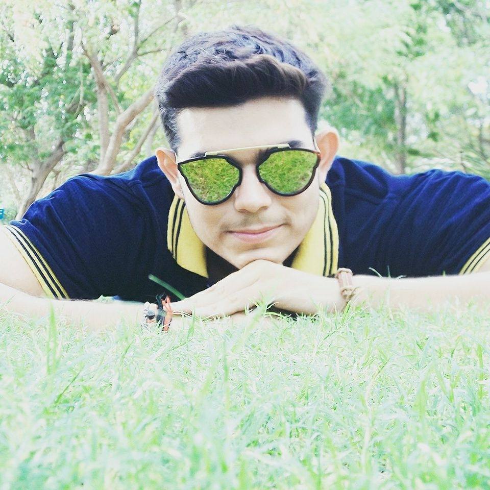 Harshil Raval ĦŘ