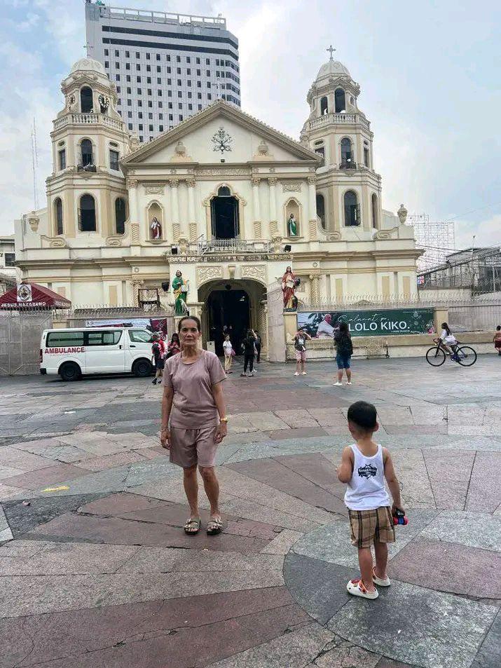 kung may nakakakilala sa taong to ingat kayo lalo na sa mga may ...