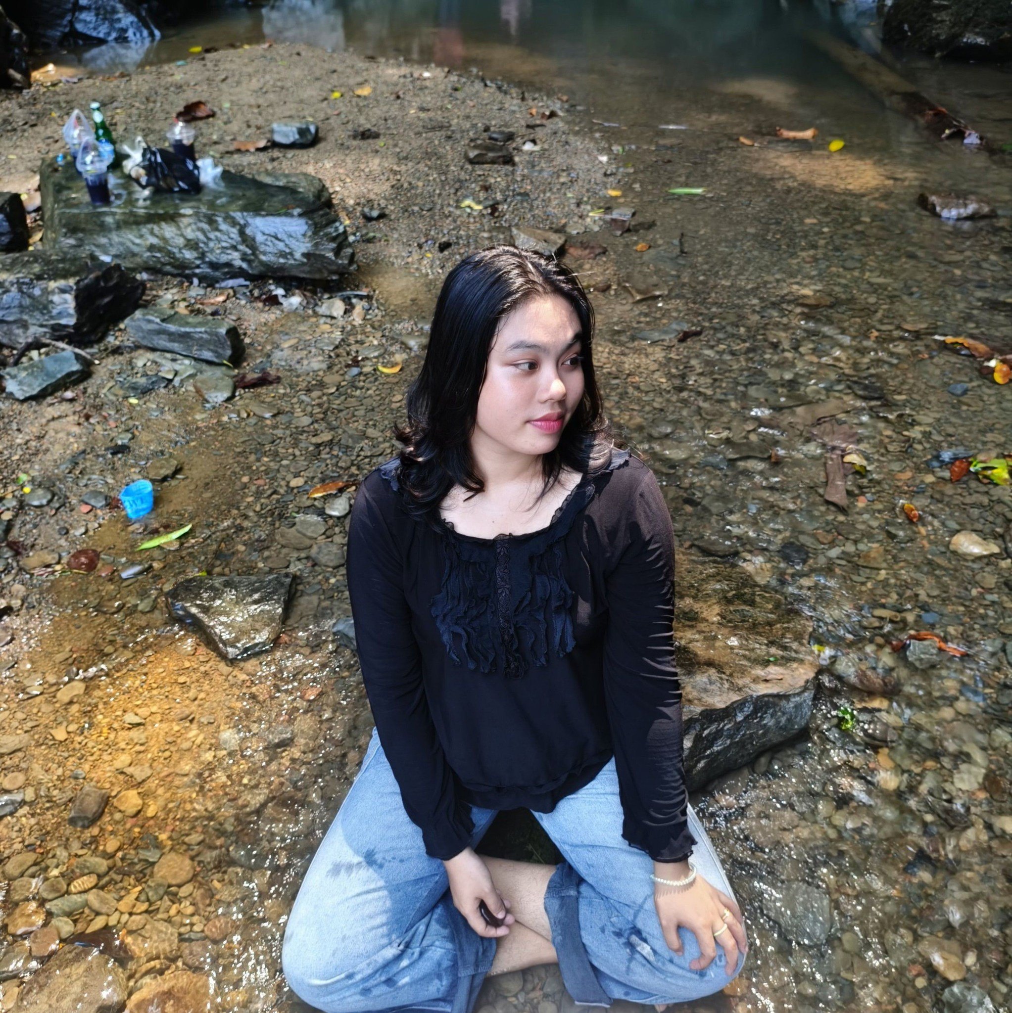 Aye Phyo Thandar Ngwe Gwam Eain Saw Shwe Zin Htun Myat Su Su Kyaw ခင ...