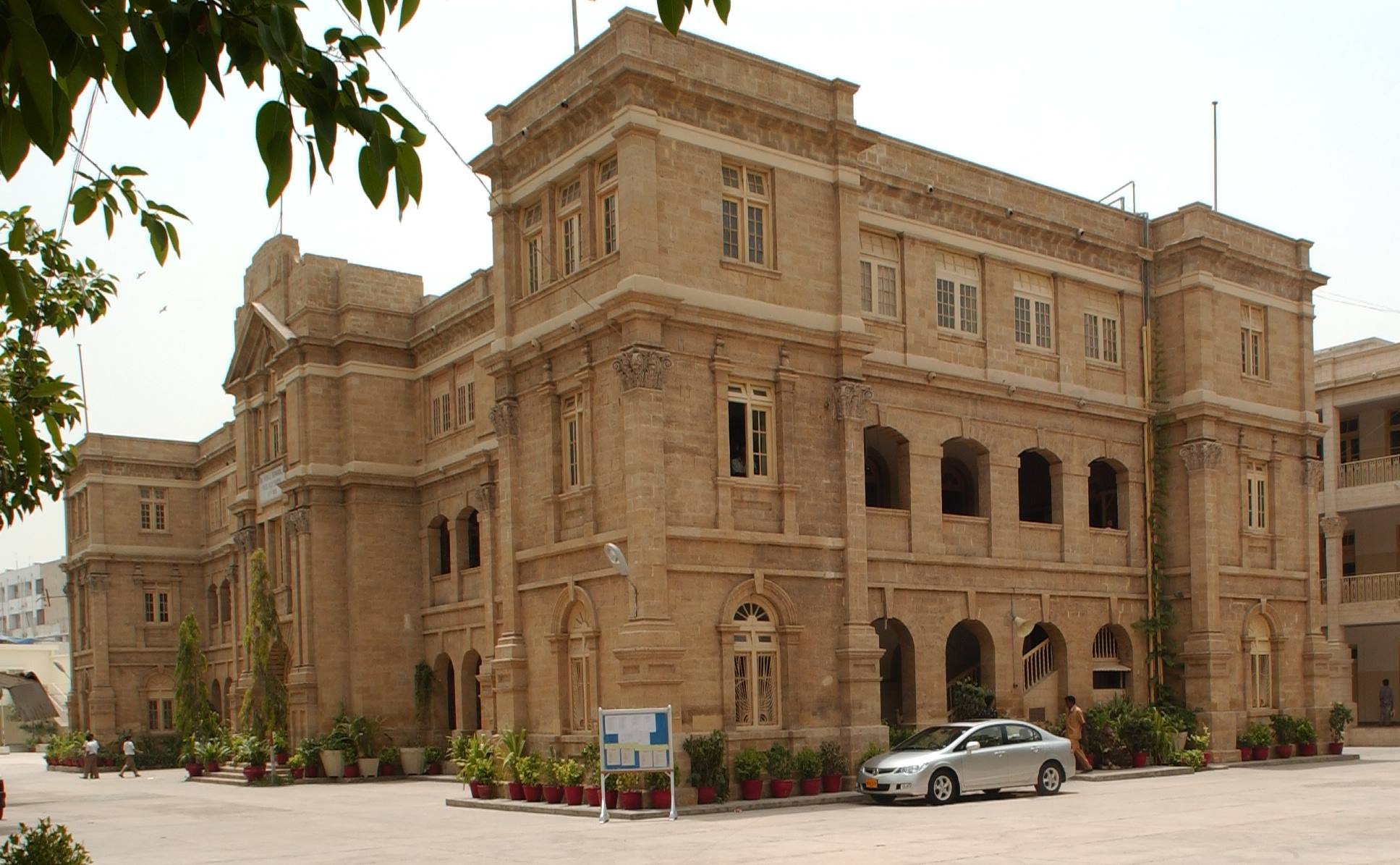 Alumni Association of the BVS Parsi High School