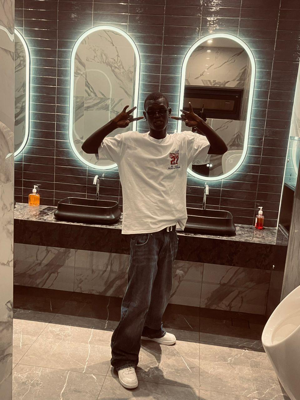 Tazer Theeblaxon