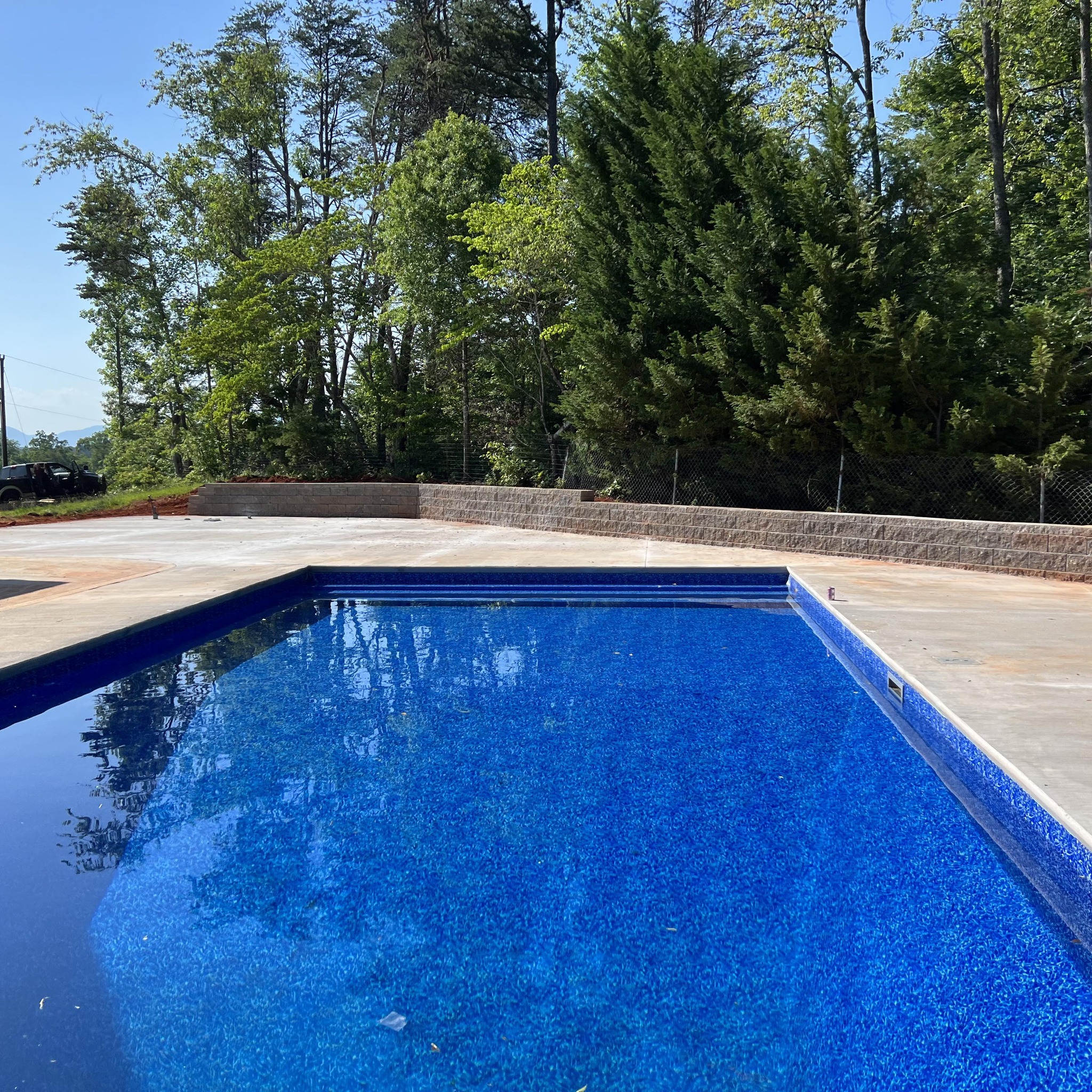 Leven Pools