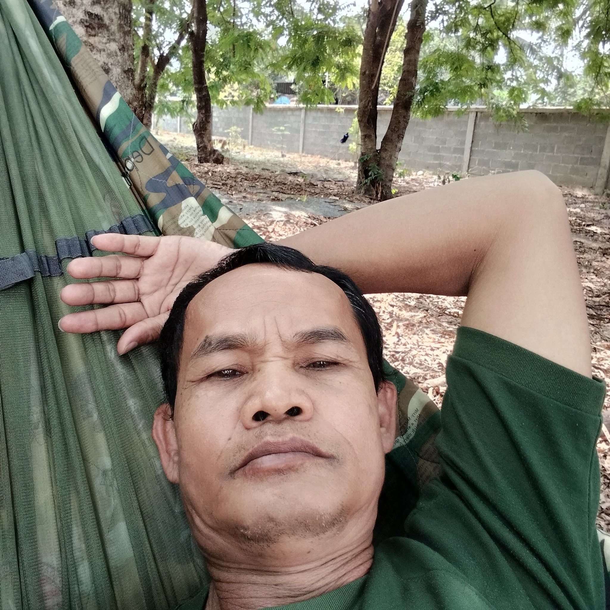 ទៅលេងប្រទេសគេកុំសសើរតែប្រទេសគេ បង្អាប់ប្រទេសយើង ...