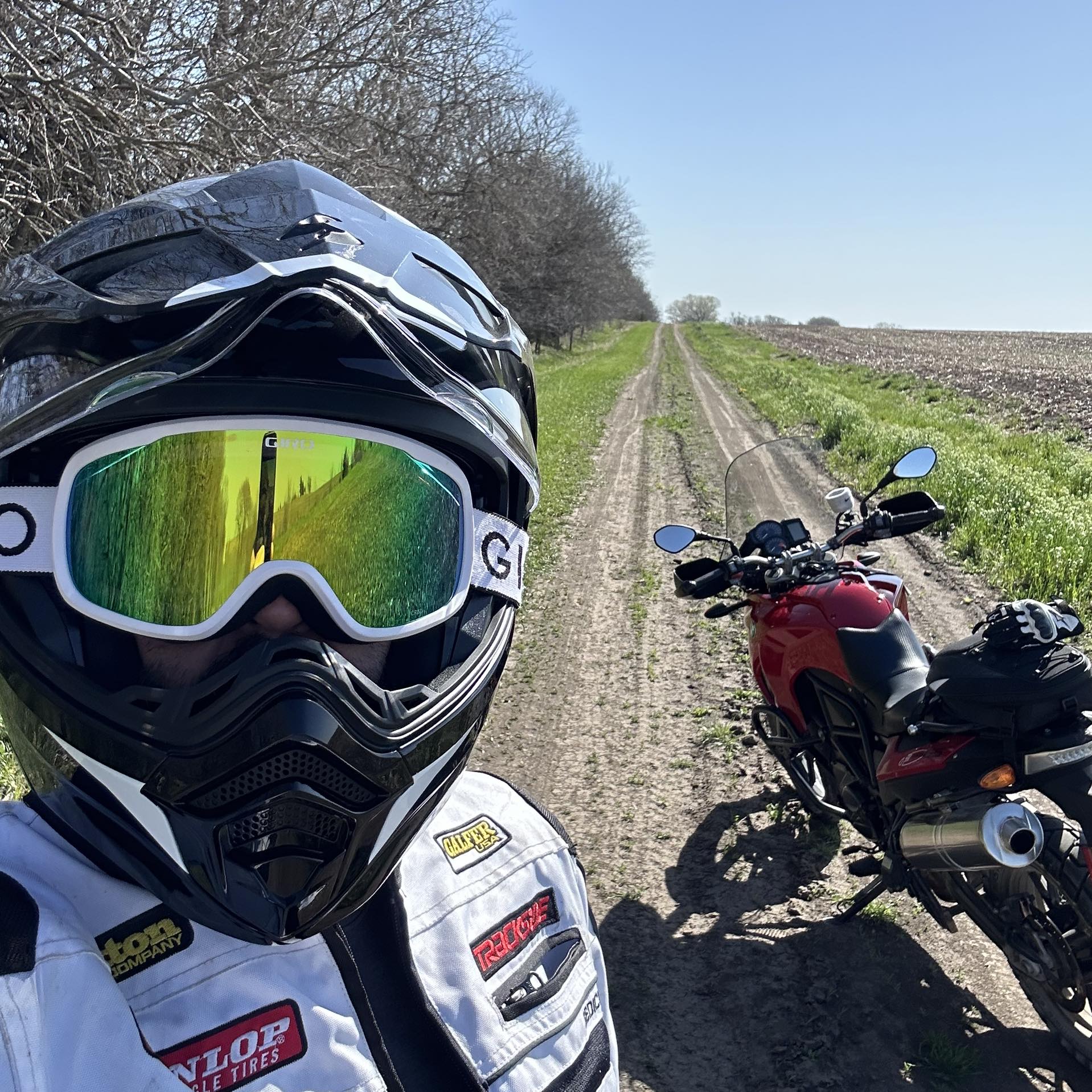 ADVENTURE BIKE RIDERS | On the search for a mkre highway friendly ...