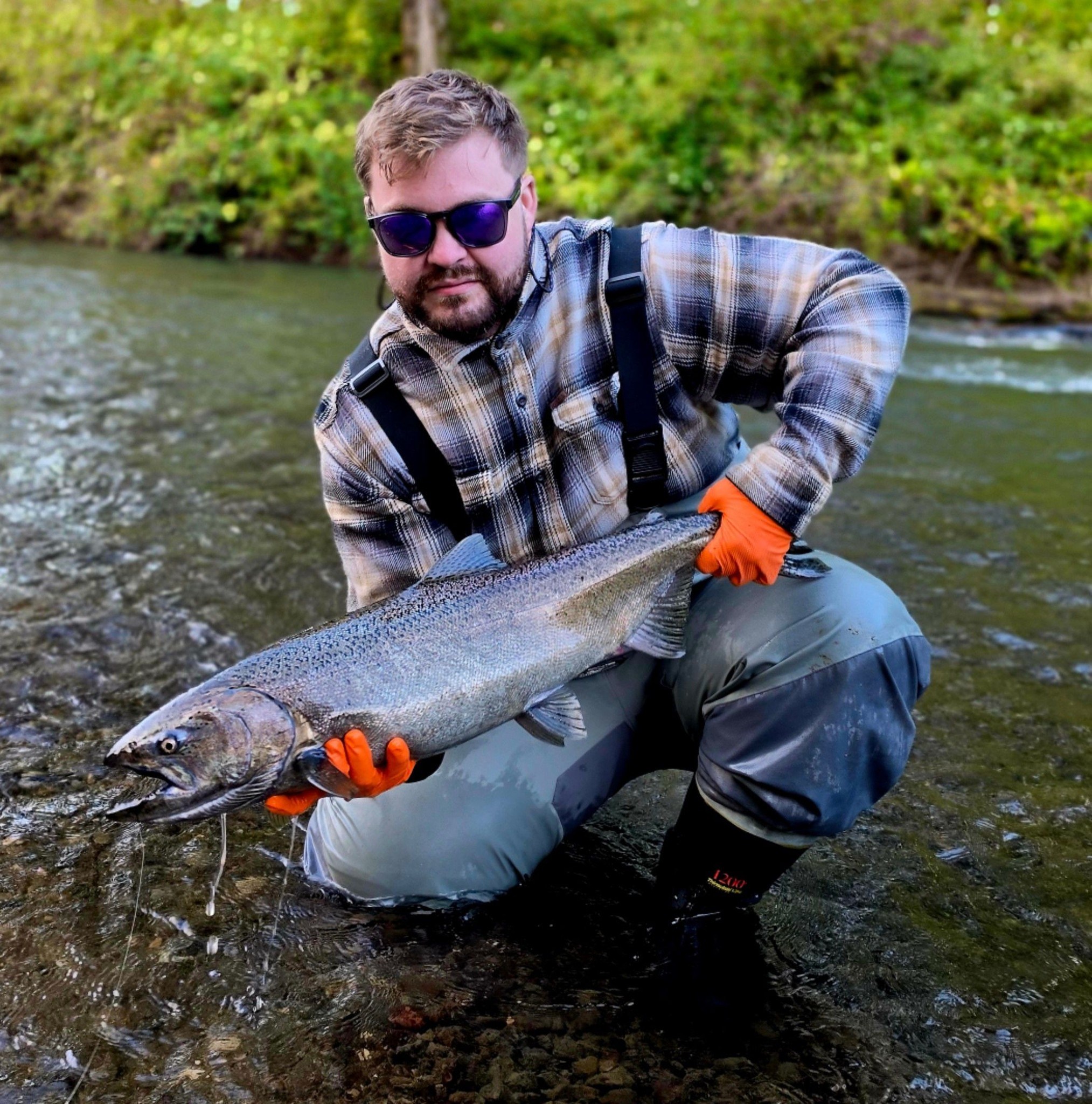 2.5 million sockeye salmon run on the kenai river . 2 man limit #Alaska ...