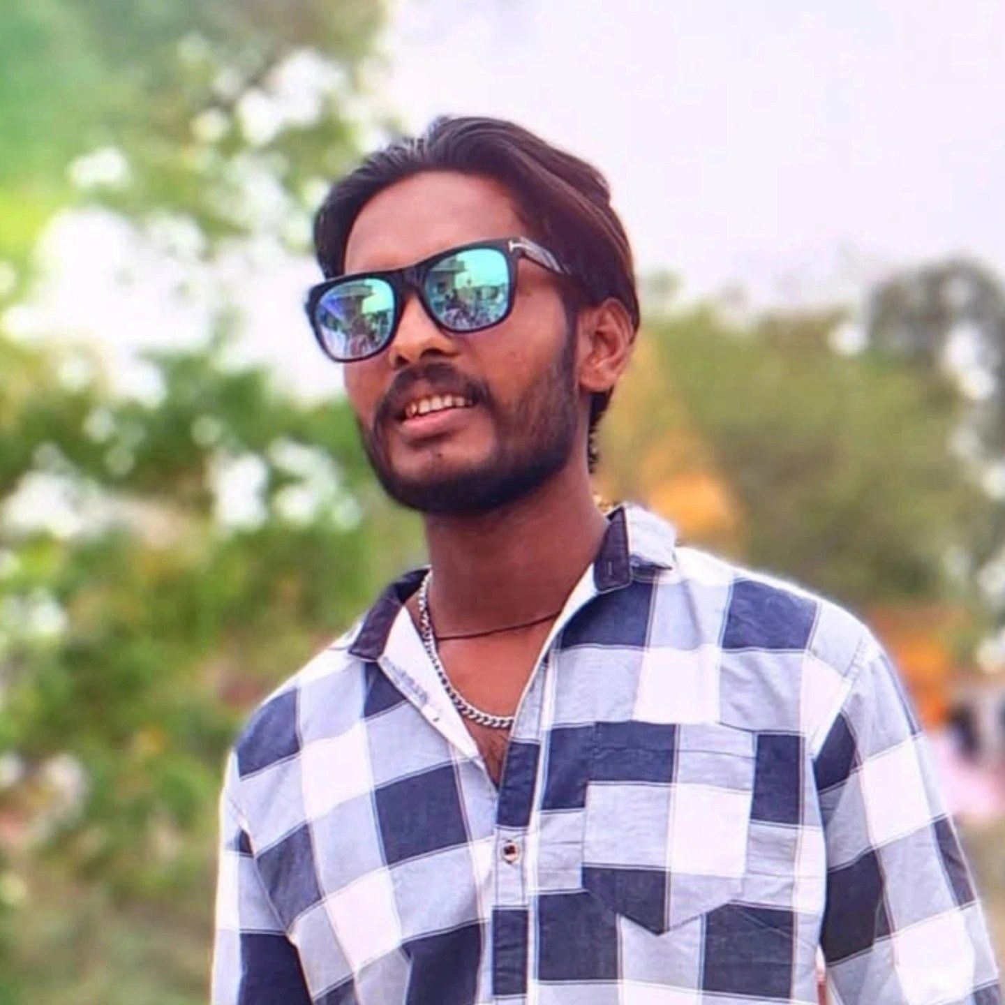 Singer lucky Raja