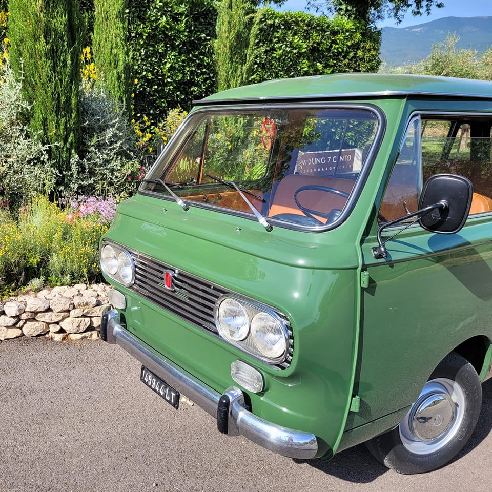 il-pulmino-di-gio-fiat-850-familiare