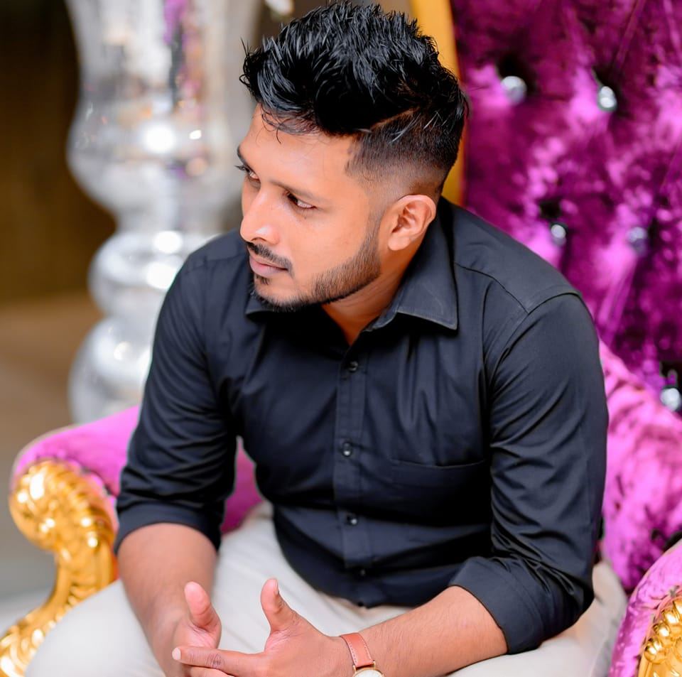 Roshan Chanaka (@roshan.chanaka.824963) • Facebook, Connect with friends