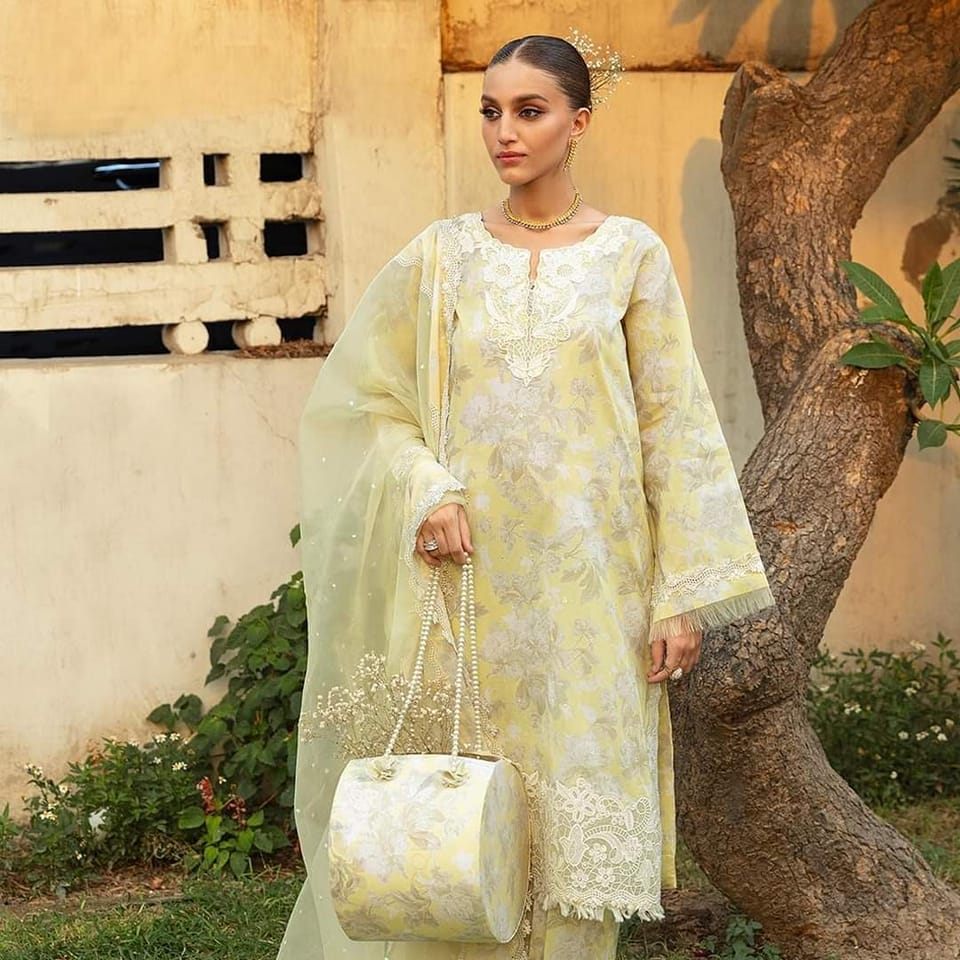 Rupsha Collections Of Divas