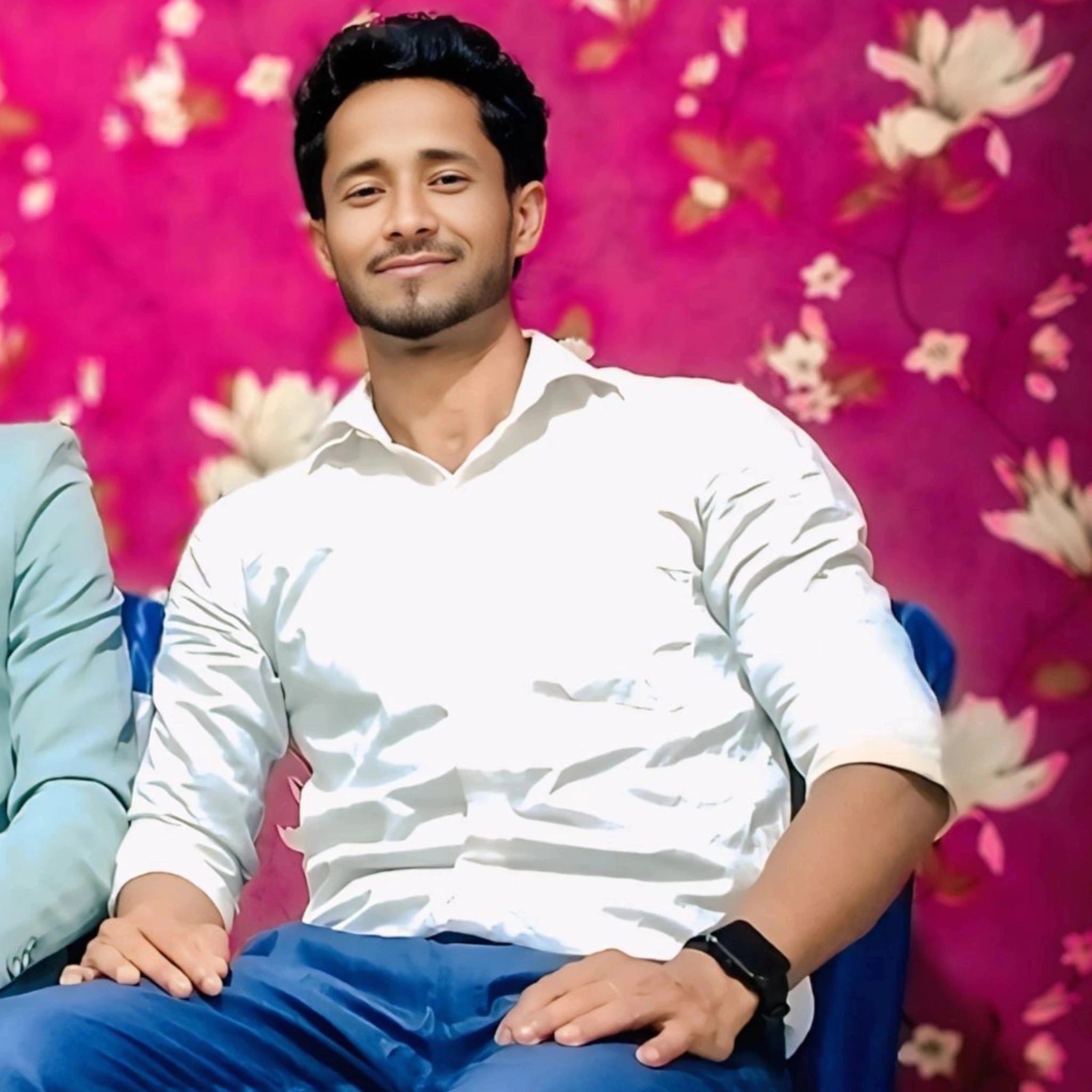 পিঠি ওলোৱা গান গোৱা মানুহ নহলে আজিৰ দিনত কিছু কলেজ ৰ আদৰণি সভা নহয় ...