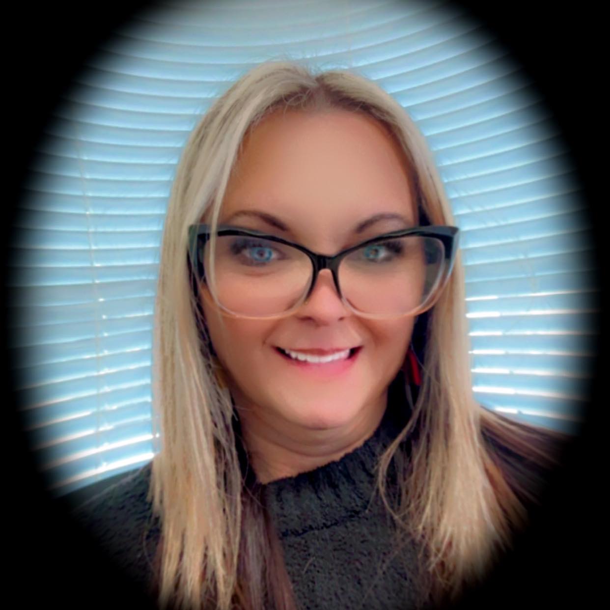 Kimberly J Locklear