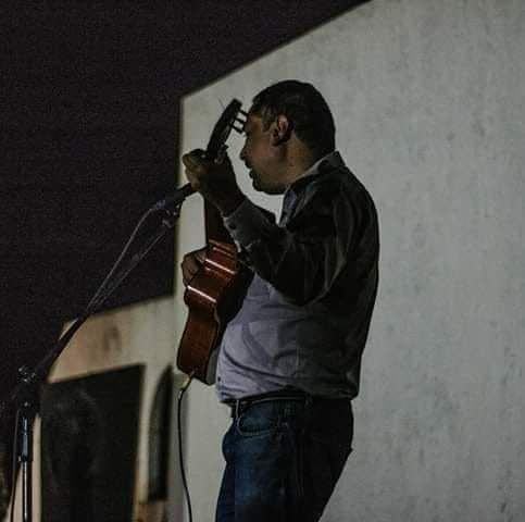 Rolando Reyes