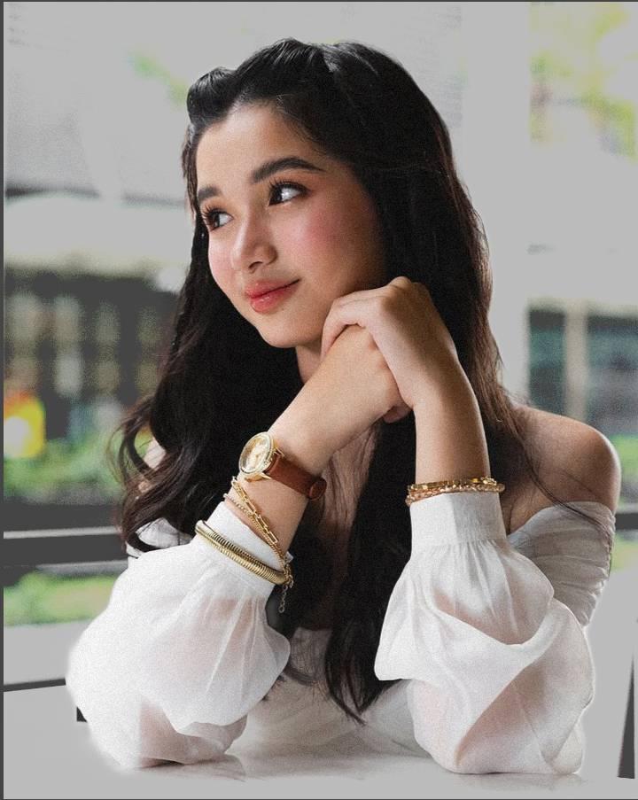 Sofia Rainies Official