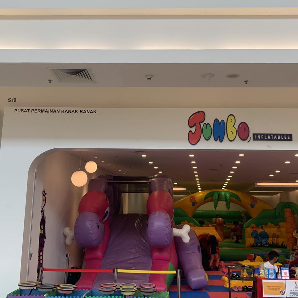 Jumbo Inflatable Kidz Art N Fun Zone