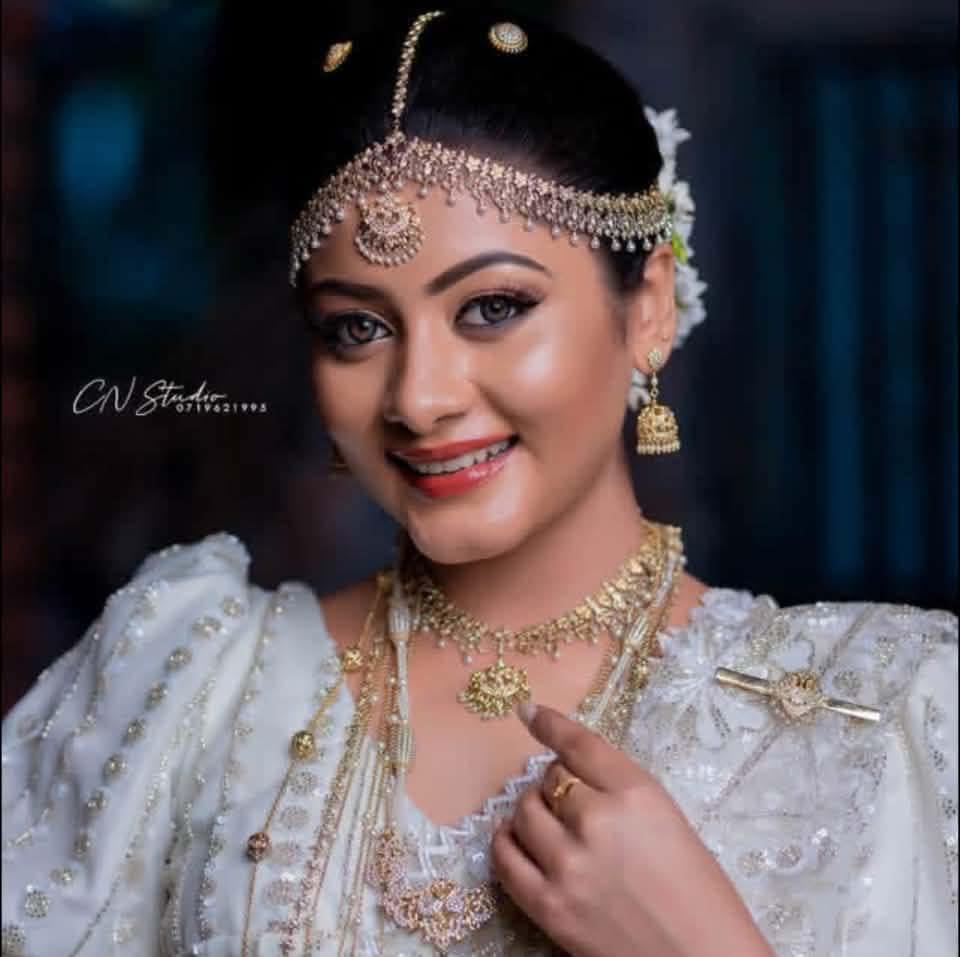 Rashmi Raveena