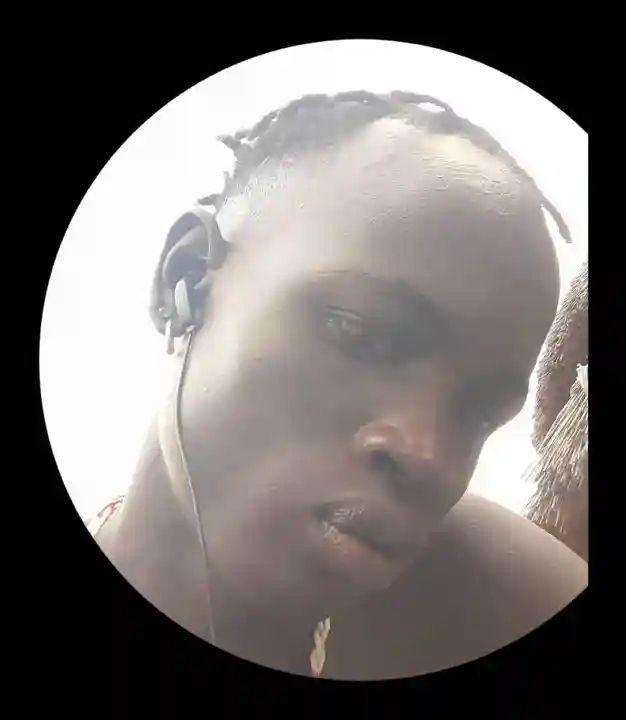 Interview? Nuer zone, Cɛ däk kɛ rɛath mi diit ɛ lɔŋ ɛn waalɛ. With ...
